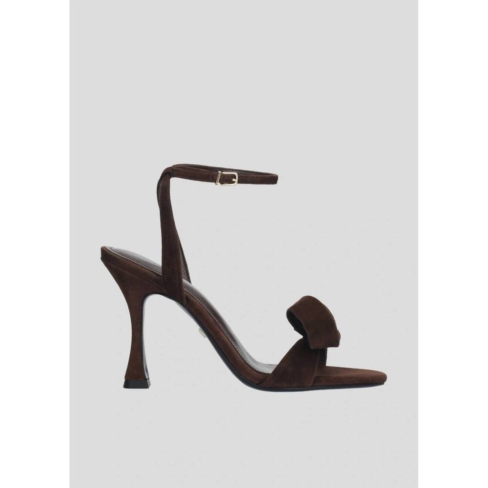 NEW LOLA CRUZ women's ankle strap buckle closure sandal in maroon